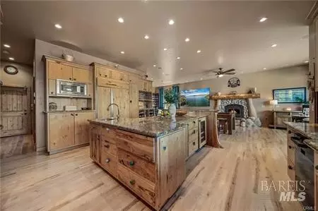 Kitchen - 2894 Silverado St, Clearlake, CA 95422 photo 2 of 11