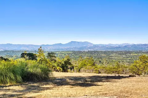12936 Bones Ln, Sebastopol, CA 95472