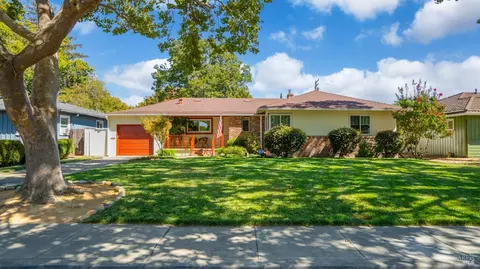 1306 Washington St, Fairfield, CA 94533