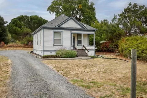 Exterior - 1000 Bodega Ave, Petaluma, CA 94952 photo 2 of 6