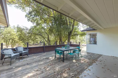 Exterior - 525 Keyes Ave, Angwin, CA 94508 photo 11 of 22