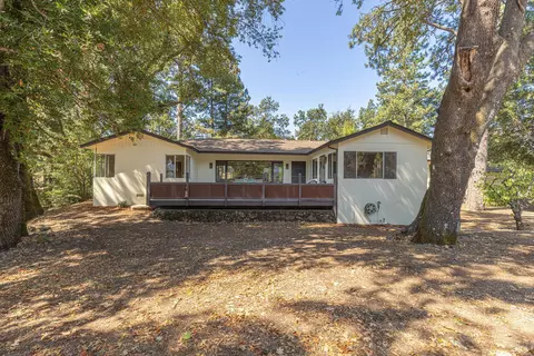 Exterior - 525 Keyes Ave, Angwin, CA 94508 photo 16 of 22