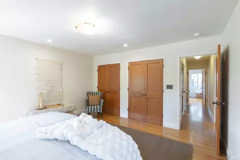 Bedroom - 525 Keyes Ave, Angwin, CA 94508 photo 2 of 8