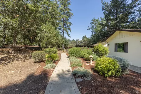 Exterior - 525 Keyes Ave, Angwin, CA 94508 photo 7 of 22