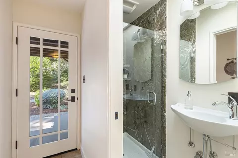 Bath - 525 Keyes Ave, Angwin, CA 94508 photo 3 of 4