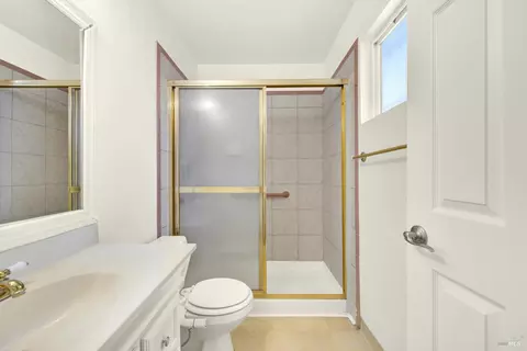 Bath - 224 De Paul Dr, Vallejo, CA 94589 photo 2 of 2
