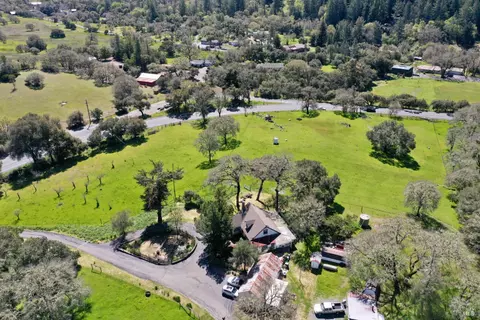 5175 Petrified Forest Rd, Calistoga, CA 94515