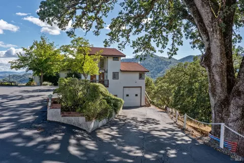 681 Sanel Dr, Ukiah, CA 95482 photo 2