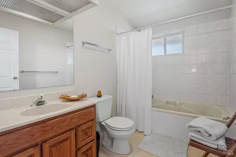 681 Sanel Dr, Ukiah, CA 95482 photo 23