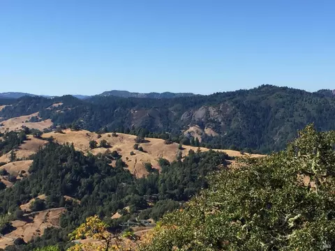 5310 Running Springs Rd, Ukiah, CA 95482