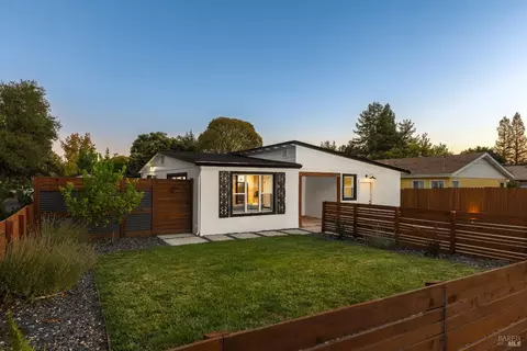 103 Academy Ln, Sonoma, CA 95476