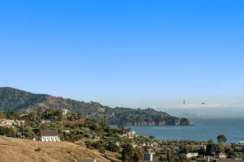 28 Marinero Cir #34, Tiburon, CA 94920