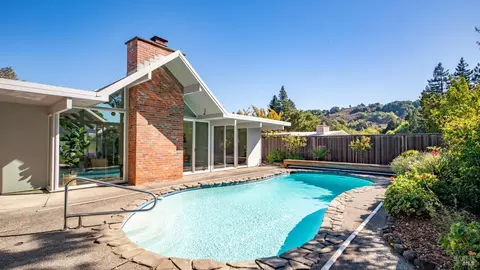 19 Mount Lassen Dr, San Rafael, CA 94903
