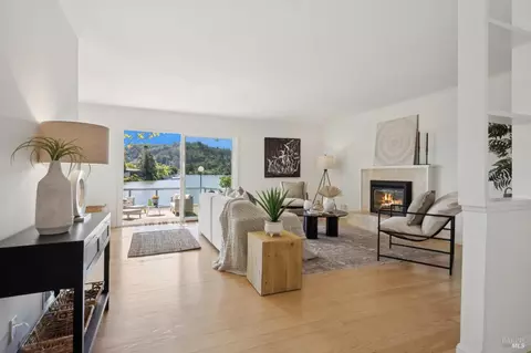 18 Chickasaw Ct, Corte Madera, CA 94925