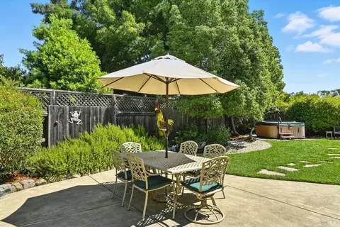 462 Riesling St, Cloverdale, CA 95425 photo 23