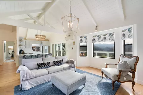 603 Sunnyside Rd, Saint Helena, CA 94574