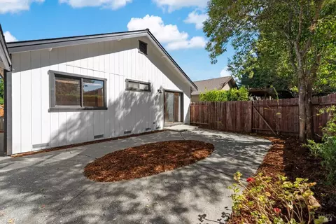 Exterior - 572 Eldridge Ave, Vacaville, CA 95688 photo 9 of 10