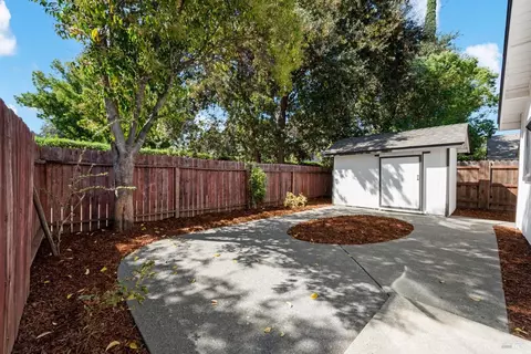 Exterior - 572 Eldridge Ave, Vacaville, CA 95688 photo 8 of 10