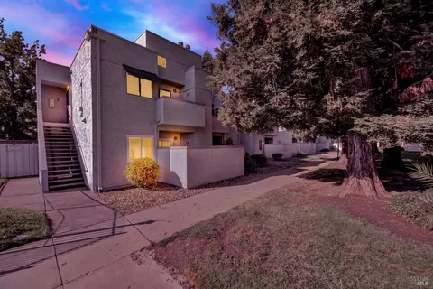 225 Pennsylvania Ave #B5, Fairfield, CA 94533