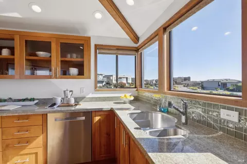 141 Condor Ct, Bodega Bay, CA 94923 photo 9