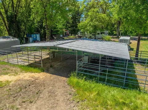 3901 Canyon Rd, Willits, CA 95490 photo 23