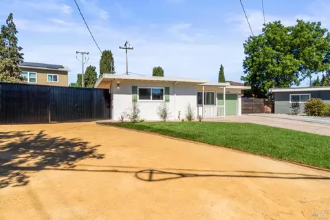 2128 Ethel Porter Dr, Napa, CA 94558