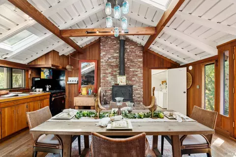 Dining - 100 Vaca Creek Way, Martinez, CA 94553 photo 3 of 4