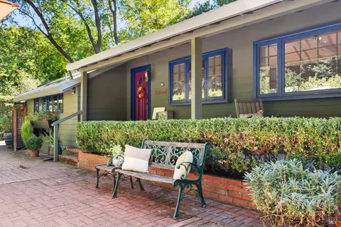 Exterior - 100 Vaca Creek Way, Martinez, CA 94553 photo 6 of 18