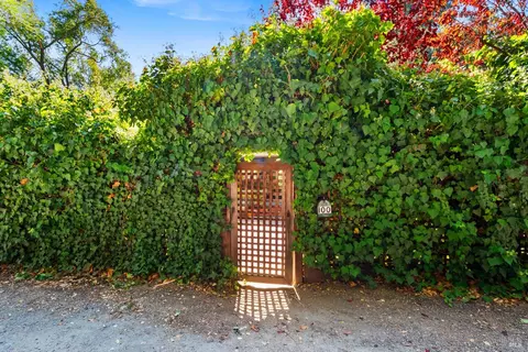 100 Vaca Creek Way, Martinez, CA 94553