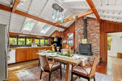 Dining - 100 Vaca Creek Way, Martinez, CA 94553 photo 1 of 4