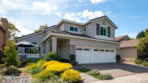 523 Greenwich St, Petaluma, CA 94954
