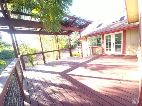 Exterior - 6060 Oak Ave, Cotati, CA 94931 photo 4 of 13
