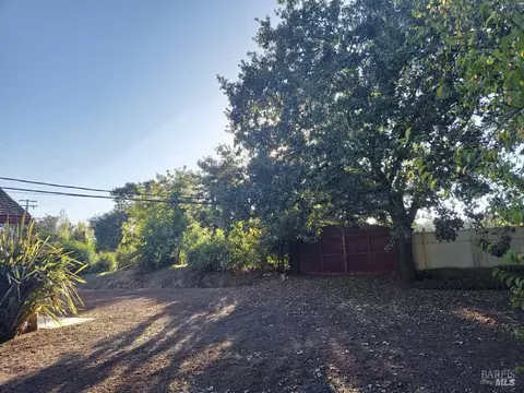 Exterior - 6060 Oak Ave, Cotati, CA 94931 photo 9 of 13