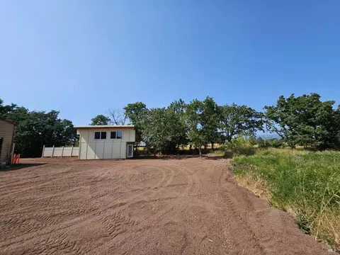 Exterior - 6060 Oak Ave, Cotati, CA 94931 photo 11 of 13