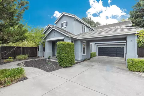 5 Blackberry Dr, Napa, CA 94558