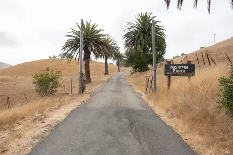 1 St Johns Mine Rd, Vallejo, CA 94591 photo 2