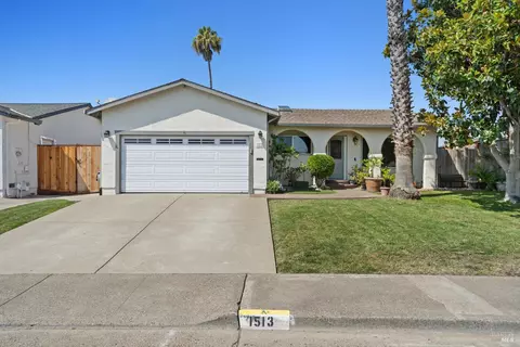 1513 Elizabeth Dr, Petaluma, CA 94954
