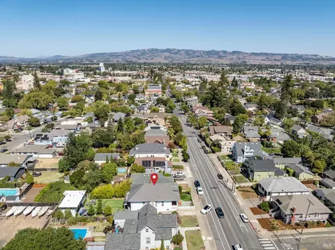 View/Area - 744 B St, Petaluma, CA 94952 photo 6 of 6