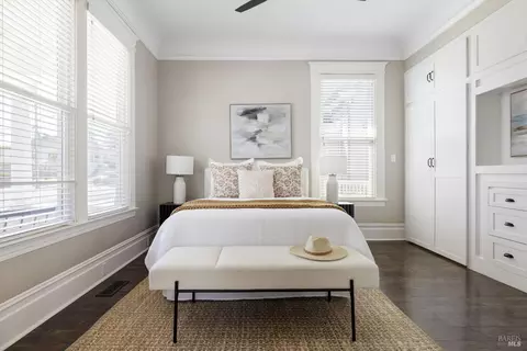 Bedroom - 744 B St, Petaluma, CA 94952 photo 1 of 8