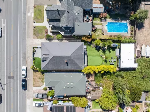 View/Area - 744 B St, Petaluma, CA 94952 photo 1 of 6