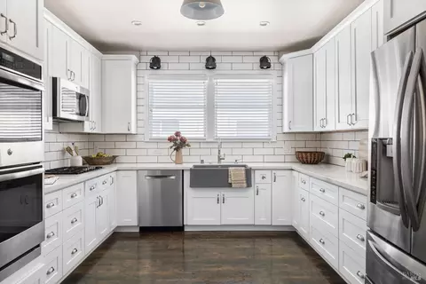 Kitchen - 744 B St, Petaluma, CA 94952 photo 1 of 5