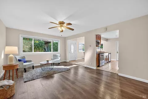 140 E I St, Benicia, CA 94510