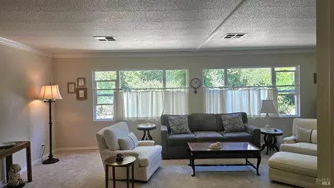 8 San Lucas Ct, Saint Helena, CA 94574