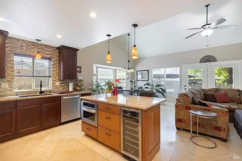 105 Cooper St, Sonoma, CA 95476 photo 12