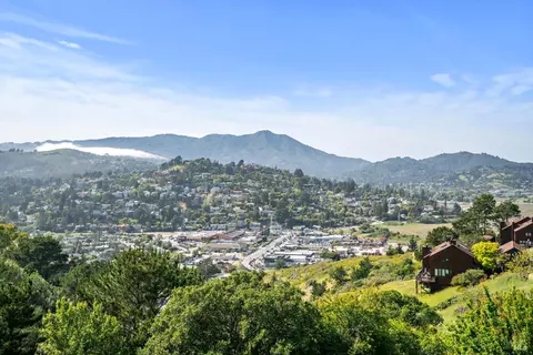 402 Donahue St, Sausalito, CA 94965