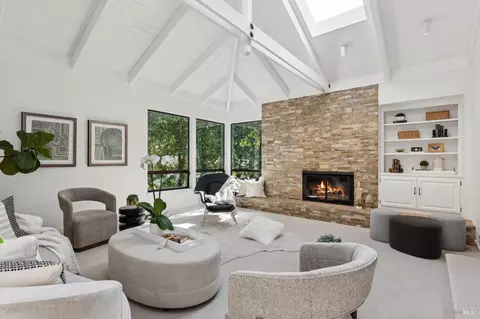 21 Raven Rd, San Anselmo, CA 94960