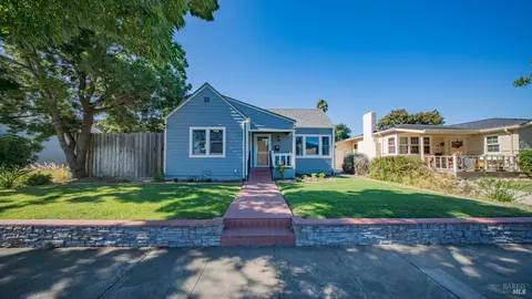 527 Great Jones St, Fairfield, CA 94533