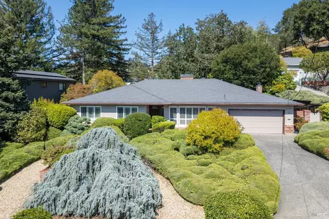 9 Fay Dr, Kentfield, CA 94904