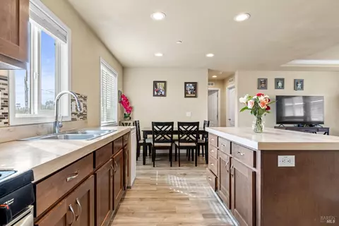 Kitchen - 4203 Independence Ln, Vacaville, CA 95688 photo 4 of 4