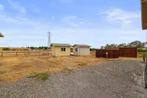 Exterior - 4203 Independence Ln, Vacaville, CA 95688 photo 6 of 7